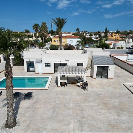 Pink Lagoon Villa Torrevieja Bagian luar foto