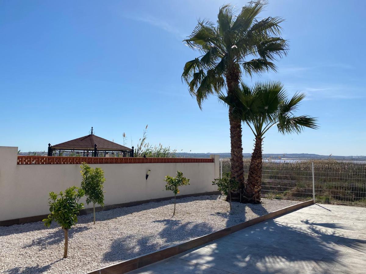 Pink Lagoon Villa Torrevieja Bagian luar foto