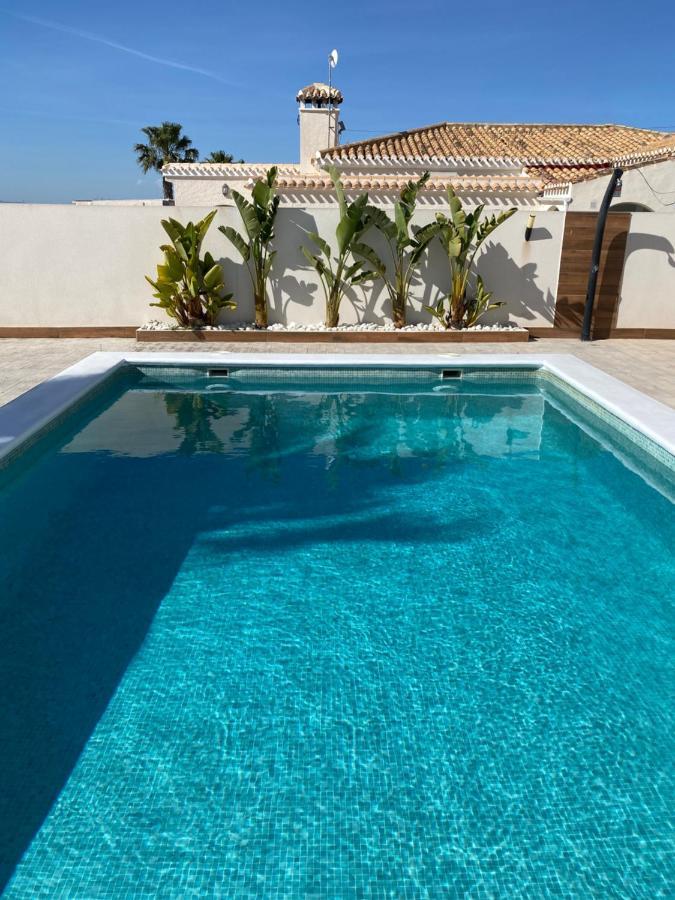 Pink Lagoon Villa Torrevieja Bagian luar foto