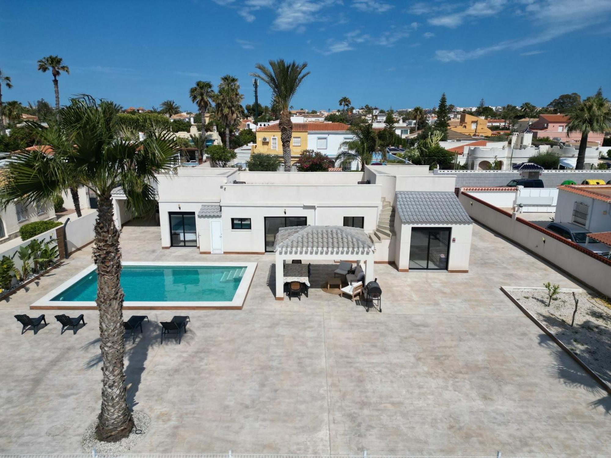 Pink Lagoon Villa Torrevieja Bagian luar foto